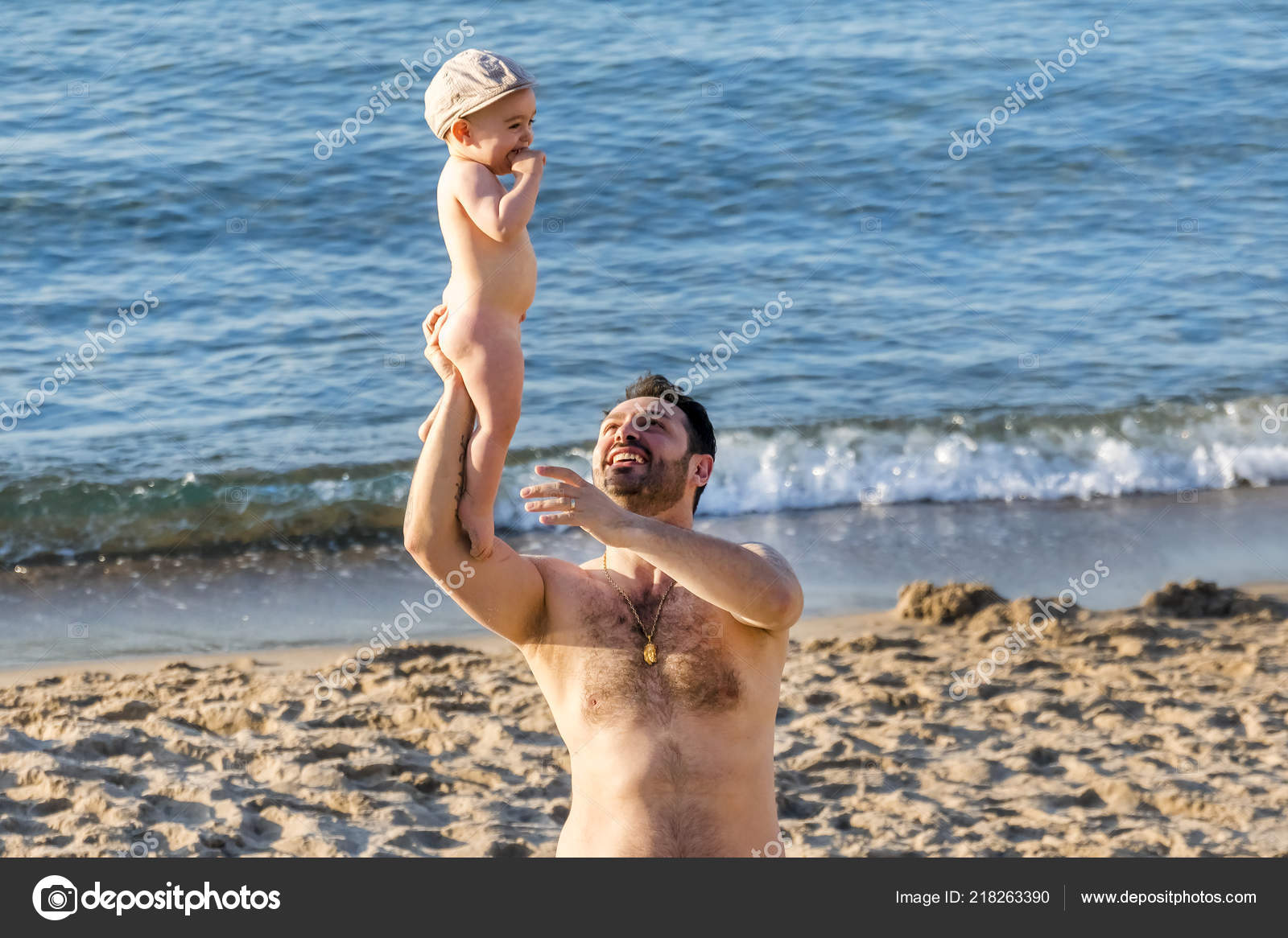 Old daddy naked in beach