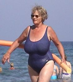 Big tits grannies beach