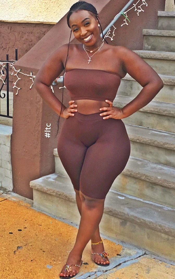 Beautiful black women with curves