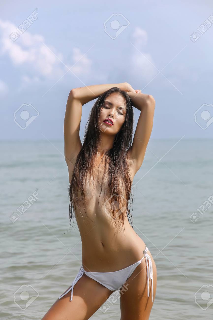 About bikini gallery model photo sexy