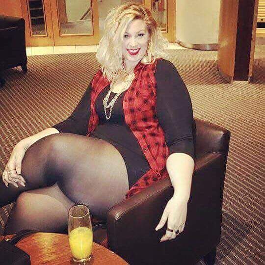Pawg curvy thick thighs