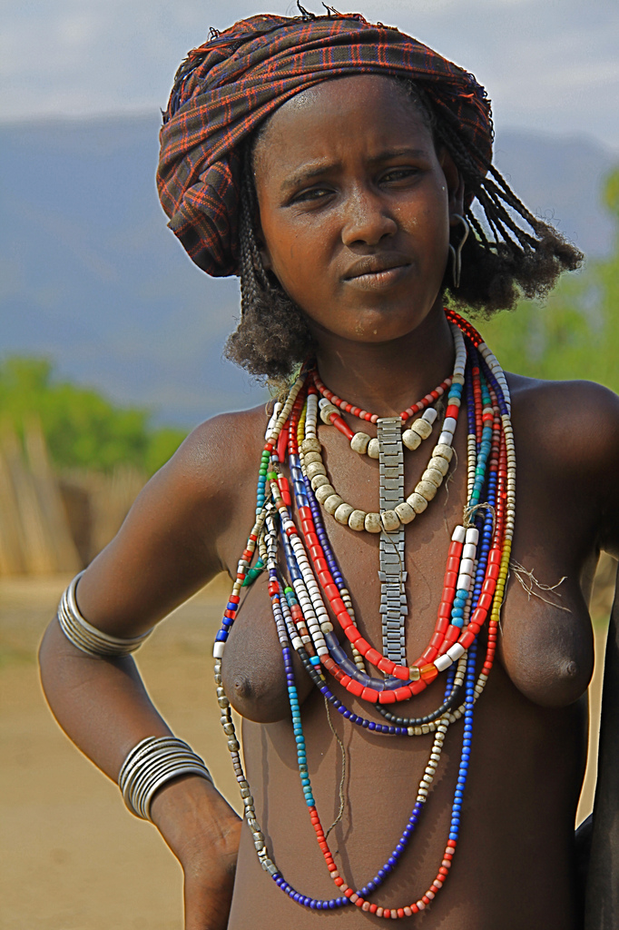 Naked african tribe girl pussy