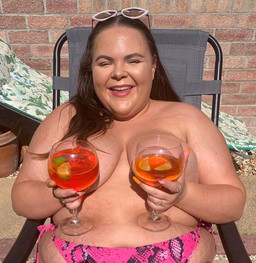 Girl big boobs nude sunbath