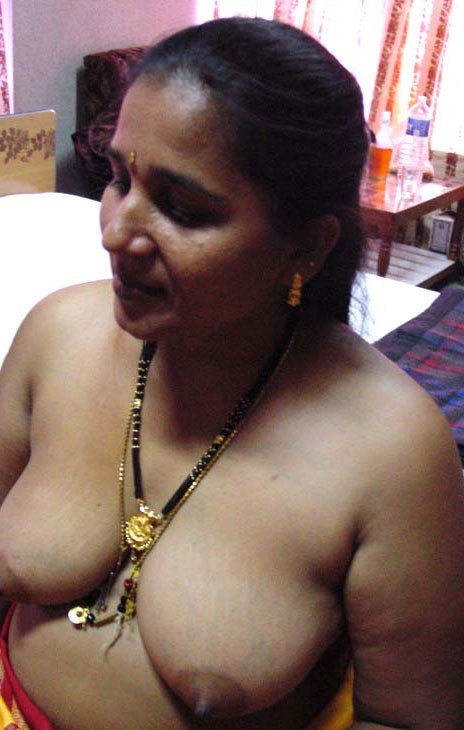 Desi aunti boobs photos
