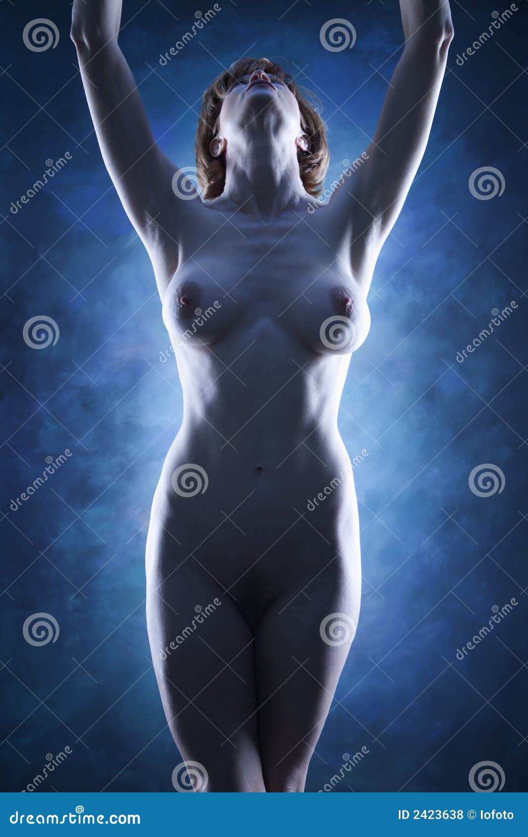 Women with naked arms