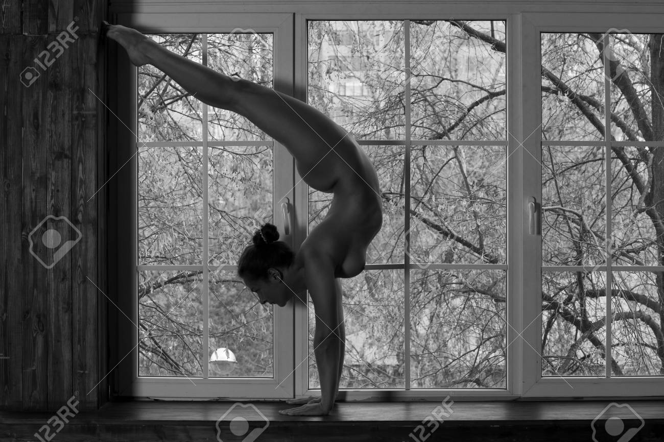 Flexible nude gymnast girls