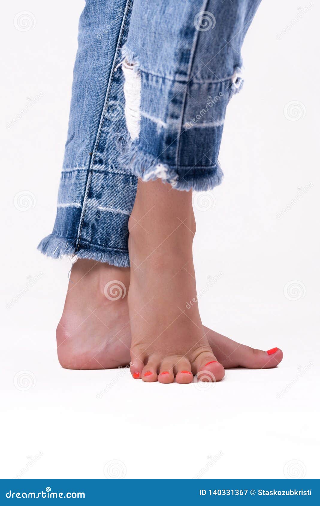 Asian girl feet toes