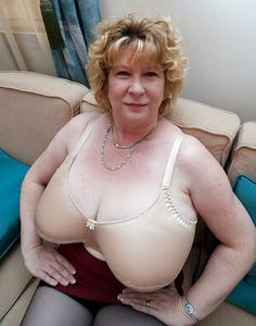 Mature granny big tits in bra