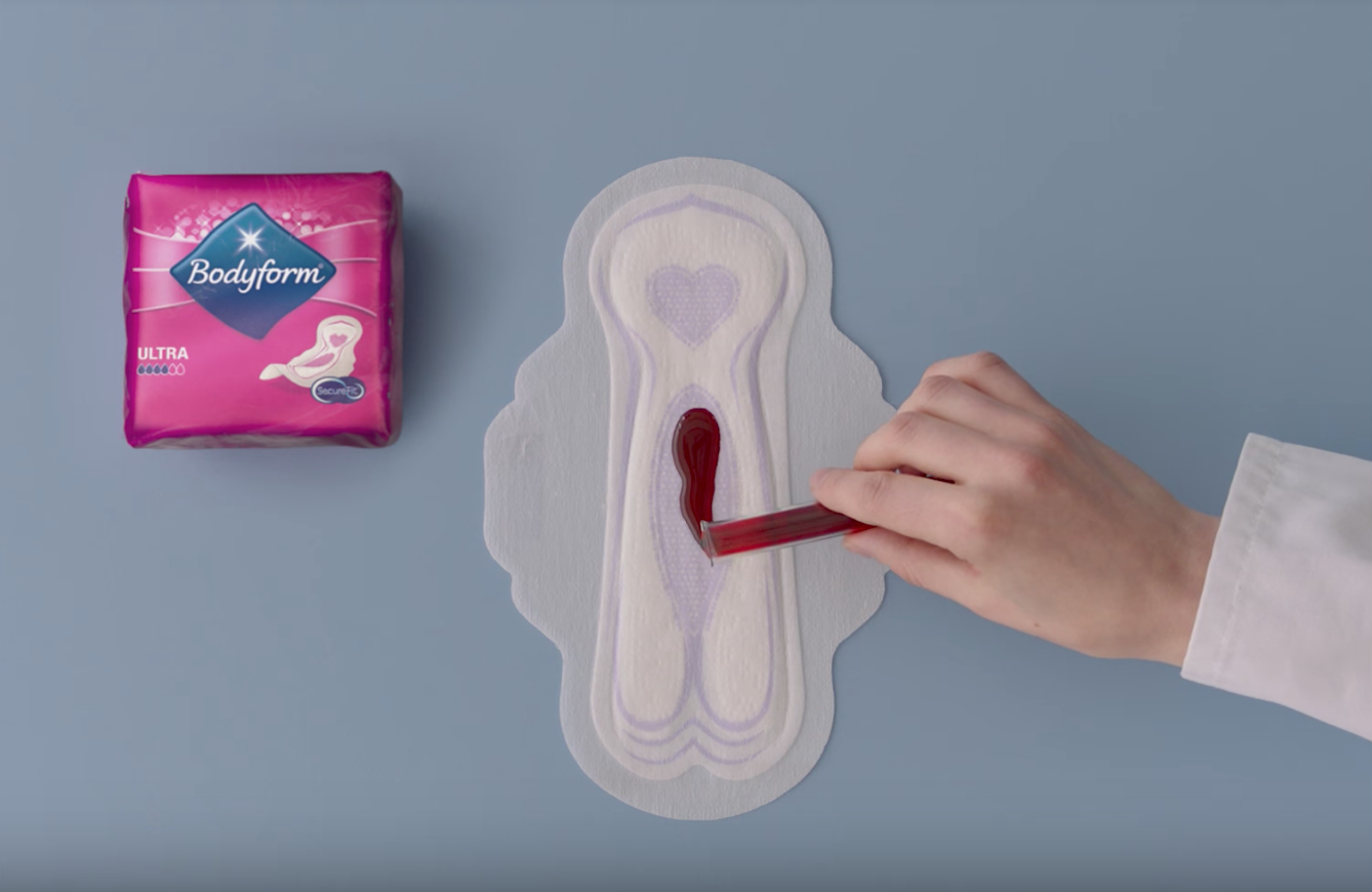 Pad menstruation used bloody tampon