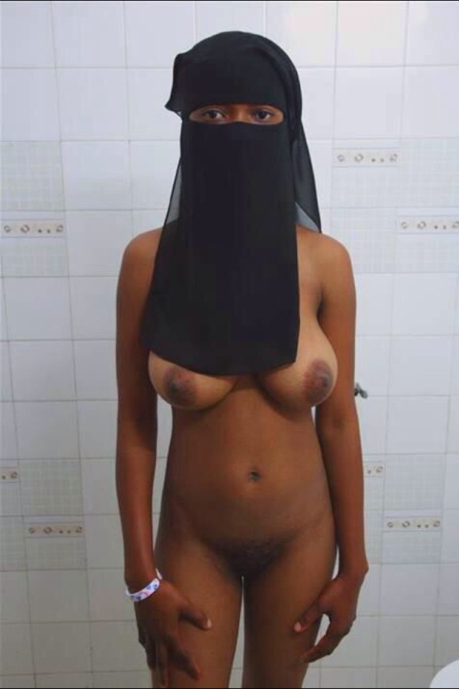 Big amateur muslim tits in comparison pics