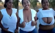 Indian big tits aunty in bra