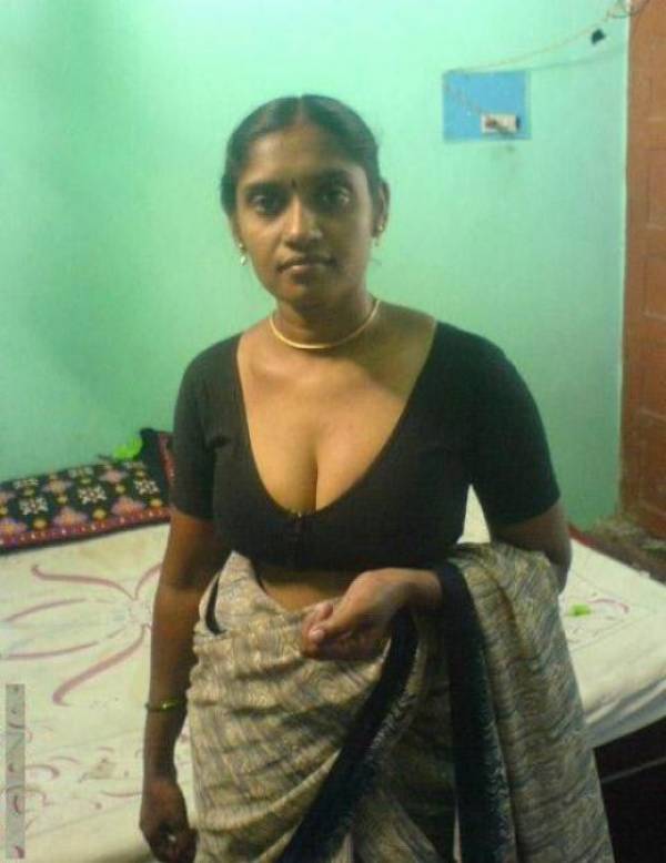 Bigg boobs blawus saris imag