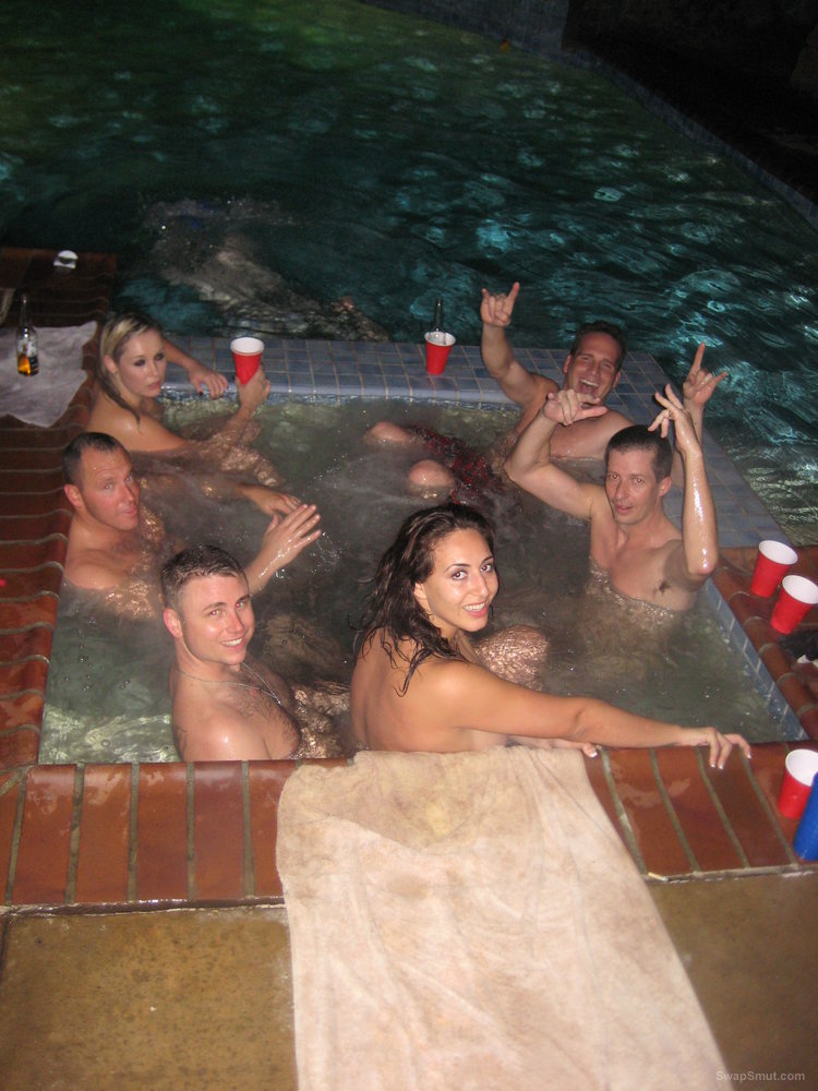 Swinger hot tub party