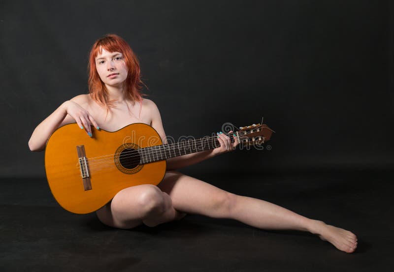 Girl naked play guitar