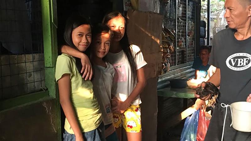 Young filipino girls philippines