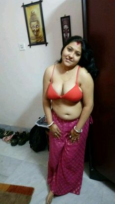 Indian fat bhabhi in bra and penty